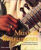Couverture du livre « Musical instruments » de Lucie Rault aux éditions Thames & Hudson