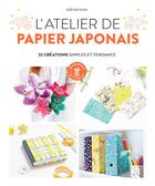 Couverture du livre « L'atelier de papier japonais : 32 créations simples et tendance » de Adeline Klam aux éditions Marabout