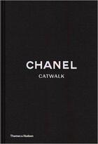 Couverture du livre « Chanel catwalk - the karl lagerfeld collections » de Mauries Patrick/Saba aux éditions Thames & Hudson