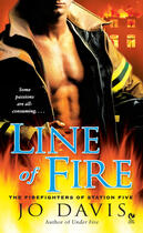 Couverture du livre « Line of Fire » de Jo Davis aux éditions Penguin Group Us