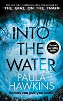 Couverture du livre « Into the water » de Paula Hawkins aux éditions Random House Uk