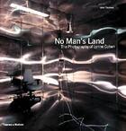 Couverture du livre « No man's land » de Lynne Cohen aux éditions Thames & Hudson