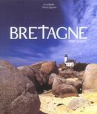 Couverture du livre « Bretagne terre celtique sacree » de Jigourel. Thier aux éditions Vilo