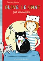 Couverture du livre « Olive le chat fait son numéro » de Yasmine Surovec aux éditions Gallimard-jeunesse