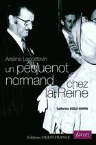 Couverture du livre « Un péquenot normand chez la Reine » de Ecole-Boivin C. aux éditions Editions Ouest-france