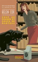 Couverture du livre « Petits meurtres à l'heure du thé Tome 2 : Coup de foudre et coups de marteau » de Helen Cox aux éditions Pocket