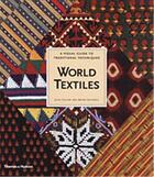 Couverture du livre « World textiles » de Sentance Gillow aux éditions Thames & Hudson