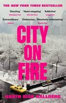 Couverture du livre « CITY ON FIRE » de Garth Risk Hallberg aux éditions Random House Uk