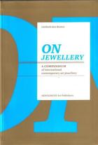 Couverture du livre « On jewellery » de Arnoldsche aux éditions Arnoldsche