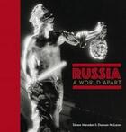 Couverture du livre « Russia ; a world apart » de Duncan Mclaren aux éditions Paul Holberton