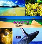 Couverture du livre « Mayotte, l'île aux sourires » de Marie-Celine Moatty aux éditions Orphie