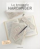 Couverture du livre « La broderie Hardanger » de Mamen Arias Ruiz aux éditions De Saxe