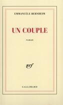 Couverture du livre « Un couple » de Emmanuèle Bernheim aux éditions Gallimard