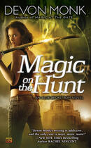 Couverture du livre « Magic on the Hunt » de Monk Devon aux éditions Penguin Group Us