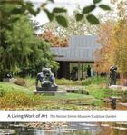Couverture du livre « A living work of art - the norton simon museum sculpture garden » de Togneri Carol aux éditions Acc Art Books