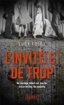 Couverture du livre « L'invité(e) de trop » de Lucy Foley aux éditions Pocket