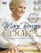 Couverture du livre « MARY BERRY COOKS » de Mary Berry aux éditions Bbc Books