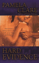 Couverture du livre « Hard Evidence » de Pamela Clare aux éditions Penguin Group Us