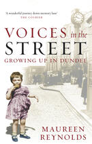 Couverture du livre « Voices in the Street » de Reynolds Maureen aux éditions Black & White Publishing