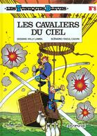 Couverture du livre « Les Tuniques Bleues Tome 8 : les cavaliers du ciel » de Raoul Cauvin et Willy Lambil aux éditions Dupuis