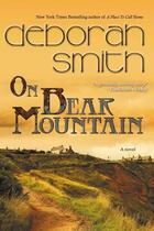 Couverture du livre « On bear mountain » de Deborah Smith aux éditions Bellebooks