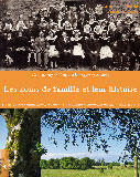 Couverture du livre « De Quimperle aux montagnes noires ; les noms de famille et leur histoire » de Pierre Hollocou et Jean-Yves Plourin aux éditions Emgleo Breiz