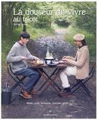 Couverture du livre « La douceur de vivre au tricot » de Yoshiko Hyodo aux éditions De Saxe