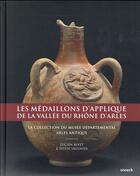 Couverture du livre « Bretagne du bout du monde ; 150 ans de photographies du littoral en Finistère » de  aux éditions Snoeck Gent