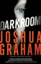 Couverture du livre « Darkroom » de Graham Joshua aux éditions Howard Books