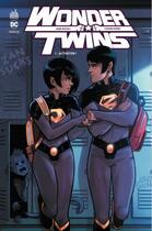 Couverture du livre « Wonder twins Tome 1 : activation ! » de Mark Russell et Stephen Byrne aux éditions Urban Comics