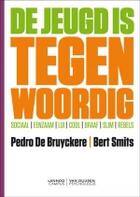 Couverture du livre « De jeugd is tegenwoordig » de Pedro De Bruyckere et Bert Smits aux éditions Uitgeverij Lannoo