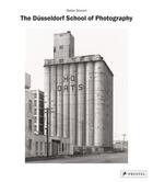 Couverture du livre « The Dusseldorf school of photography » de Stefan Gronert aux éditions Prestel