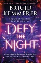 Couverture du livre « DEFY THE NIGHT » de Brigid Kemmerer aux éditions Bloomsbury