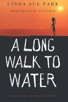 Couverture du livre « A Long Walk to Water » de Linda Sue Park aux éditions Houghton Mifflin Harcourt