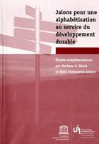 Couverture du livre « Jalons pour une alphabétisation au service du développement durable » de  aux éditions Unesco