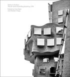 Couverture du livre « Gehry in sydney the dr chau chak wing building, uts » de Naar Liisa aux éditions Images Publishing