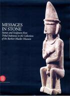 Couverture du livre « Messages in stone » de Viaro aux éditions Skira