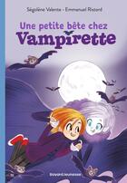 Couverture du livre « Une petite bête chez Vampirette » de Emmanuel Ristord et Segolene Valente aux éditions Bayard Jeunesse