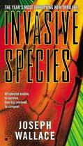 Couverture du livre « Invasive Species » de Wallace Joseph aux éditions Penguin Group Us