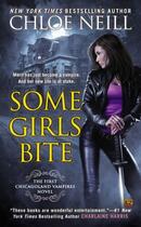 Couverture du livre « Some Girls Bite » de Chloe Neill aux éditions Penguin Group Us