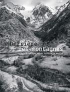 Couverture du livre « Derrière les montagnes ; visages et paysages dans la vallée de la Roizonne » de Emmanuel Breteau aux éditions Arnaud Bizalion